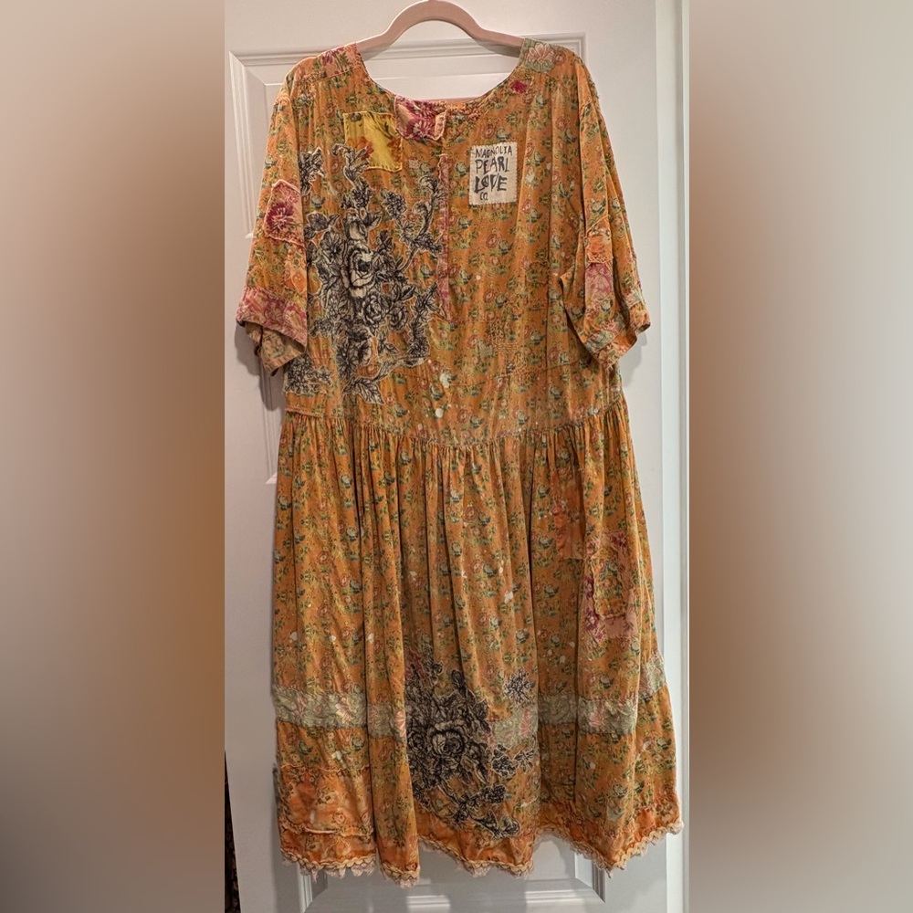 Magnolia Pearl Floral Appliqué Taigi Dress NWT - Picture 4 of 12
